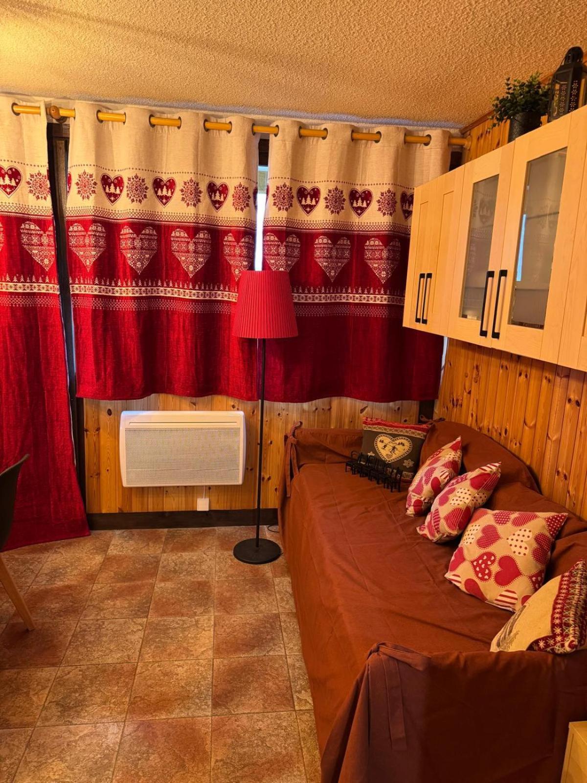 Cosy In The Mountain Charme Apartment